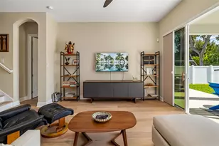 2576 Wood St, Sarasota, FL 34237 - Photo 11