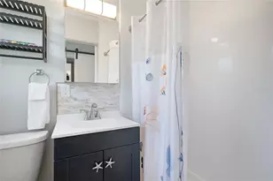 211 77th St, Holmes Beach, FL 34217 - Photo 15