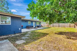 2127 Lee Ln, Sarasota, FL 34231 - Photo 35