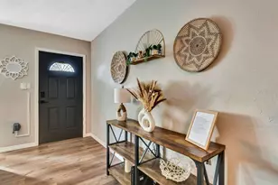 2127 Lee Ln, Sarasota, FL 34231 - Photo 5