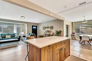 2127 Lee Ln, Sarasota, FL 34231 - Photo 15