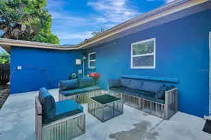 2127 Lee Ln, Sarasota, FL 34231 - Photo 31