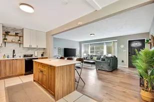 2127 Lee Ln, Sarasota, FL 34231 - Photo 9