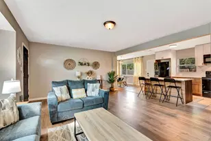 2127 Lee Ln, Sarasota, FL 34231 - Photo 9