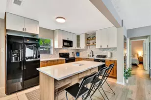 2127 Lee Ln, Sarasota, FL 34231 - Photo 13