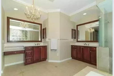 6828 Honeysuckle Trail, Lakewood Ranch, FL 34202 - Photo 23