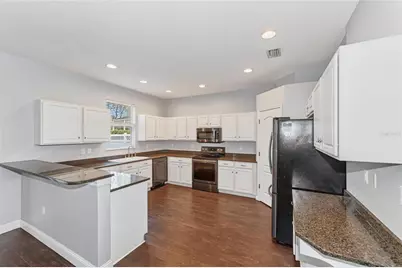 5598 Burnt Branch Circle, Sarasota, FL 34232 - Photo 7