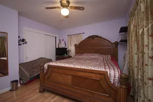 1005 43rd St W, Bradenton, FL 34209 - Photo 5