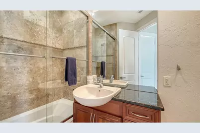 7118 Hawks Harbor Circle, Bradenton, FL 34207 - Photo 67