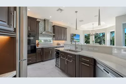 7118 Hawks Harbor Circle, Bradenton, FL 34207 - Photo 15