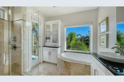 7118 Hawks Harbor Circle, Bradenton, FL 34207 - Photo 47