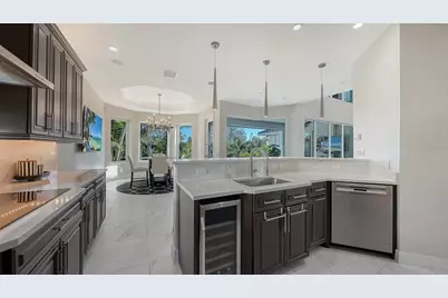 7118 Hawks Harbor Circle, Bradenton, FL 34207 - Photo 31