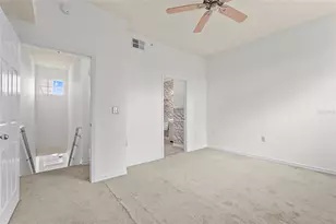 5600 Bentgrass Dr, Sarasota, FL 34235 - Photo 9