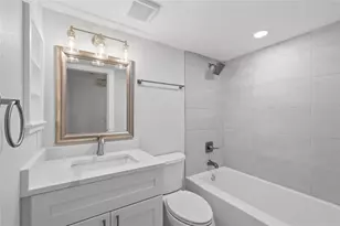 6300 Flotilla Dr, Holmes Beach, FL 34217 - Photo 23
