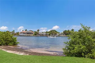 6300 Flotilla Dr, Holmes Beach, FL 34217 - Photo 31