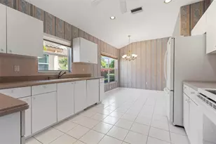 3773 Amapola Ln, Sarasota, FL 34238 - Photo 11