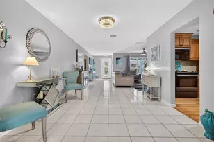 5676 Beneva Woods Cir, Sarasota, FL 34233 - Photo 9