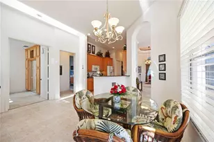 6514 41st Ct E, Sarasota, FL 34243 - Photo 9