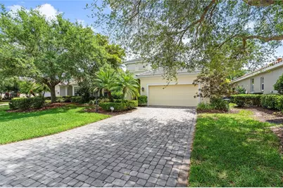 8416 Abingdon Court, University Park, FL 34201 - Photo 3