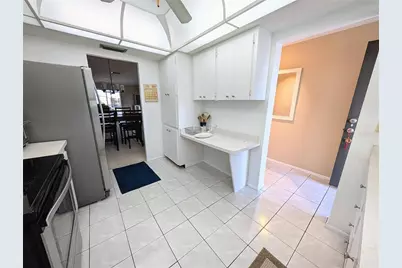 3494 Lake Bayshore Drive #P-520, Bradenton, FL 34205 - Photo 5