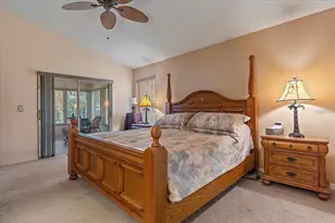 5508 Gardens Dr, Sarasota, FL 34243 - Photo 11