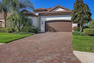 12115 Perennial Pl, Lakewood Ranch, FL 34211 - Photo 3