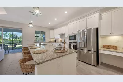 12115 Perennial Place, Lakewood Ranch, FL 34211 - Photo 13