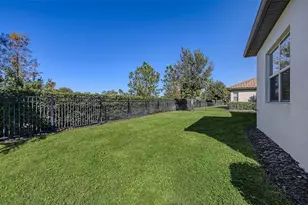 12115 Perennial Pl, Lakewood Ranch, FL 34211 - Photo 41