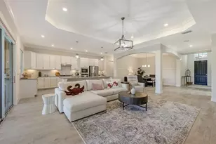 12115 Perennial Pl, Lakewood Ranch, FL 34211 - Photo 9