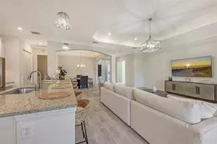 12115 Perennial Pl, Lakewood Ranch, FL 34211 - Photo 11