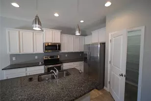 2615 Midnight Pearl Dr, Sarasota, FL 34240 - Photo 5