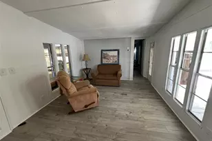 11 Shady Ln, Palmetto, FL 34221 - Photo 9