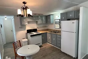 11 Shady Ln, Palmetto, FL 34221 - Photo 5