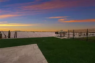 843 Norsota Way, Sarasota, FL 34242 - Photo 3