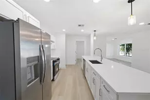 2317 Grove St, Sarasota, FL 34239 - Photo 5