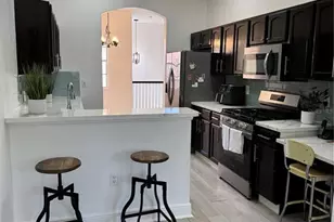 8261 Miramar Way, Lakewood Ranch, FL 34202 - Photo 9