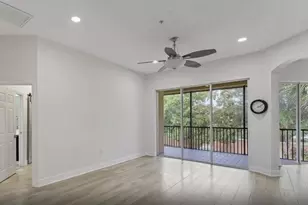 8261 Miramar Way, Lakewood Ranch, FL 34202 - Photo 15