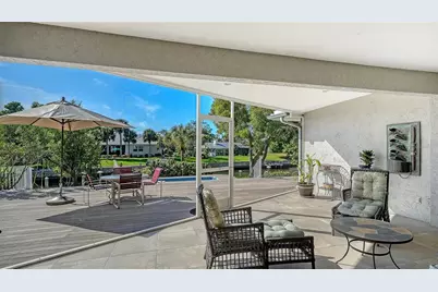 7430 Cove Terrace, Sarasota, FL 34231 - Photo 13