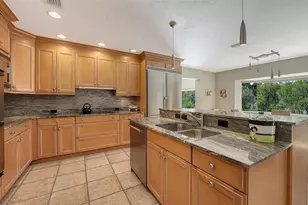 7430 Cove Terrace, Sarasota, FL 34231 - Photo 15