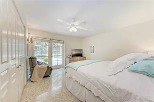 3310 Mineola Dr, Sarasota, FL 34239 - Photo 15