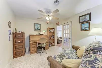 3310 Mineola Drive, Sarasota, FL 34239 - Photo 17