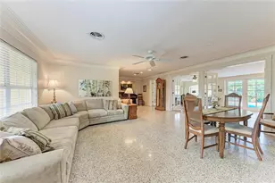 3310 Mineola Dr, Sarasota, FL 34239 - Photo 5