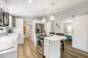 2537 Ashton Rd, Sarasota, FL 34231 - Photo 9