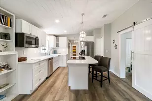 2537 Ashton Rd, Sarasota, FL 34231 - Photo 7