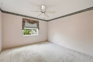 3732 Surrey Ln, Sarasota, FL 34235 - Photo 19