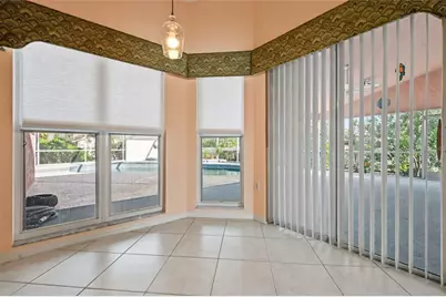 3732 Surrey Lane, Sarasota, FL 34235 - Photo 7