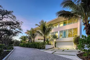 1401 Kenilworth St, Sarasota, FL 34231 - Photo 3