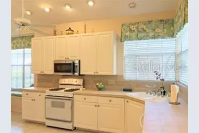 7151 Prestwick Drive, University Park, FL 34201 - Photo 11