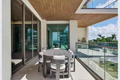 1591 Gulf Of Mexico Drive #410, Longboat Key, FL 34228 - Photo 21