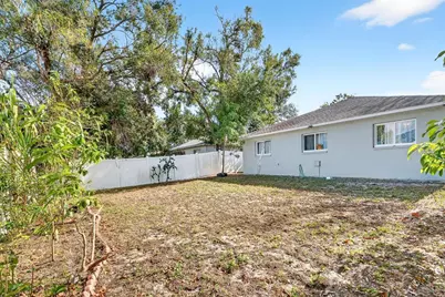 519 29th Avenue W, Bradenton, FL 34205 - Photo 29